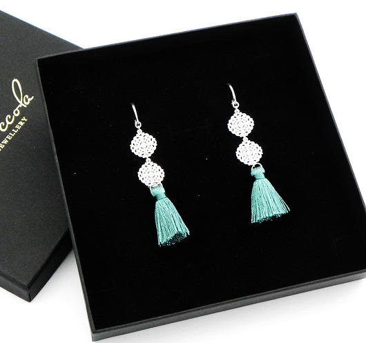 KOLCZYKI Z ROZETAMI ORAZ TURKUSOWYMI CHWOŚCIKAMi Coccola JEWELLERY