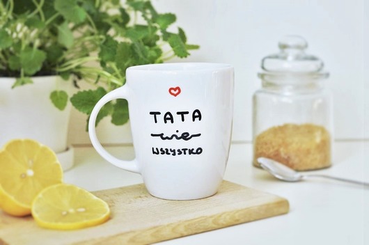 Tata wie wszystko! - personalizowany kubek Pracownia Faramuszka