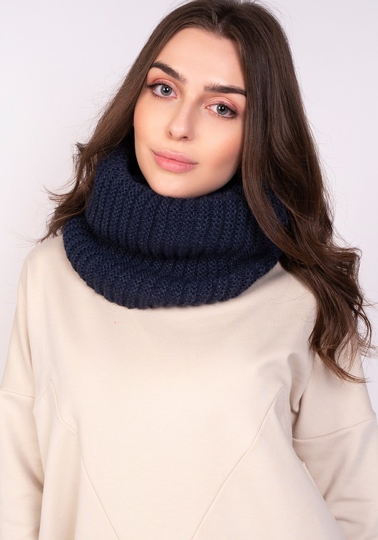 szale damskie Ciepły, prążkowany komin - granat