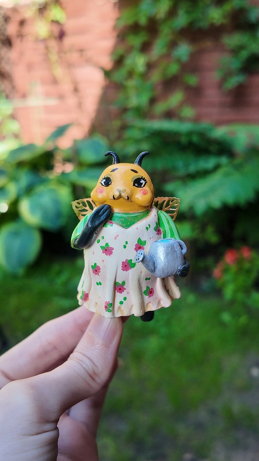figurki i rzeźby Trzmiel ogrodniczka