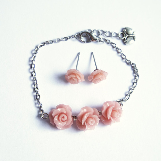 bransoletki - inne Komplet - Pudrowe różyczki - bransoletka, kolczyki