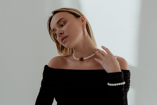 bransoletki z kamieni naturalnych Choker z dużych naturalnych Pereł i Bordowego Mokaitu