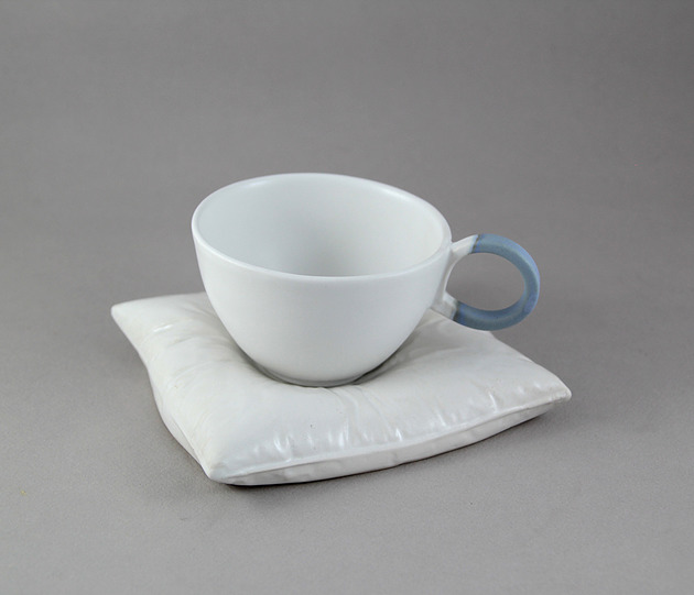 kubki i filiżanki Filiżanka na poduszce M - biała