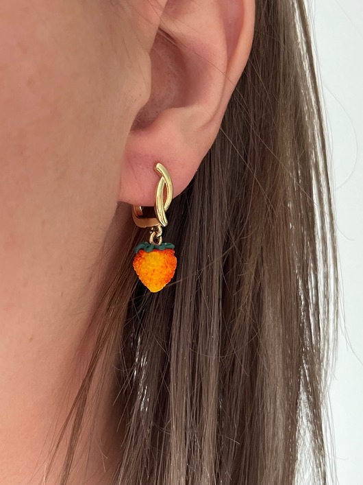 kolczyki z masy plastycznej Kolczyki Poziomki Handmade.  Polimerowa masa