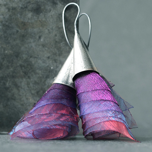kolczyki wire wrapping Duże efektowne kolczyki srebrne z tkaniną CZANG
