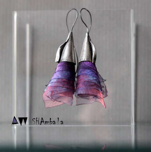 kolczyki wire wrapping Duże efektowne kolczyki srebrne z tkaniną CZANG