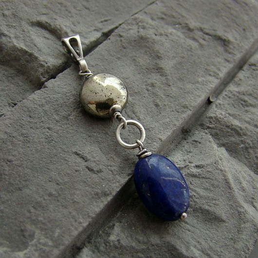 Lapis i piryt wisiorek - zamówienie RayOfArt