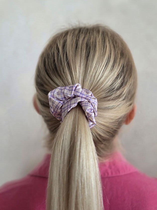 gumki do włosów Gumka jedwabna, scrunchie, wild lavender check MIDI