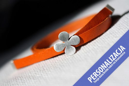 Orange - z Twoim napisem - personalizacja ANDY POP. Biżuteria interaktywna