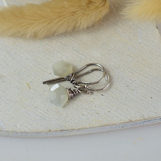 kolczyki srebrne Szary kamień księżycowy - srebrne kolczyki