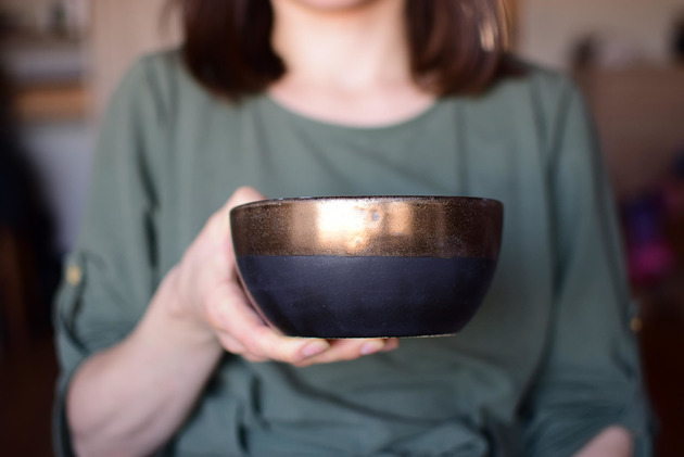 miski i misy Miska ceramiczna 500 ml Czerń i Złoto