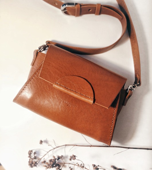 torby na ramię Mini B O X koniakowa skóra jucht