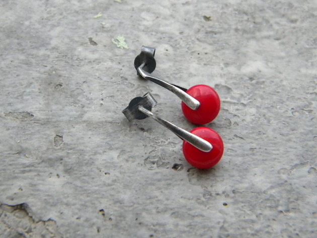 kolczyki wire wrapping Czerwony koral  - sztyfty