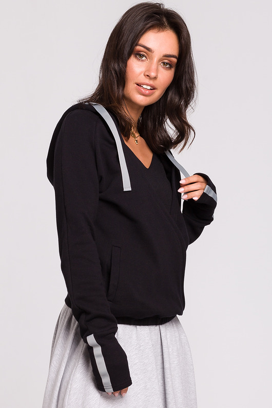 Bluza z kapturem- czarna(B-127) Be