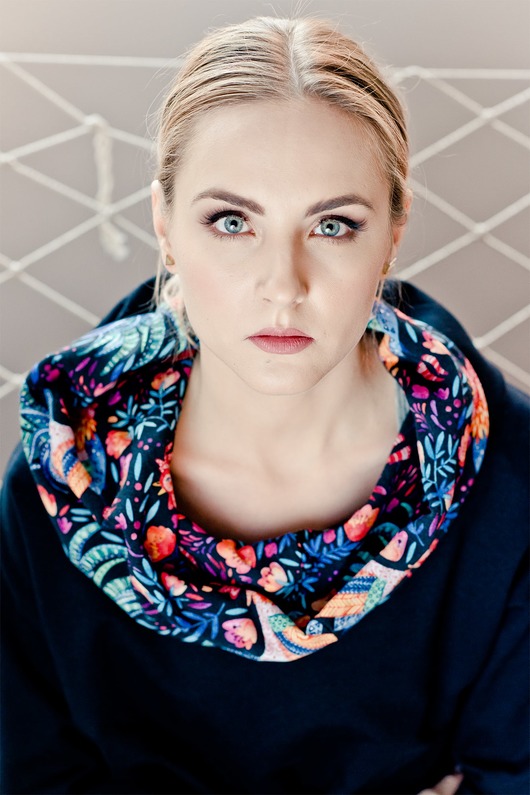 Boho Wild Hood, bluza z komino- kapturem OKEE