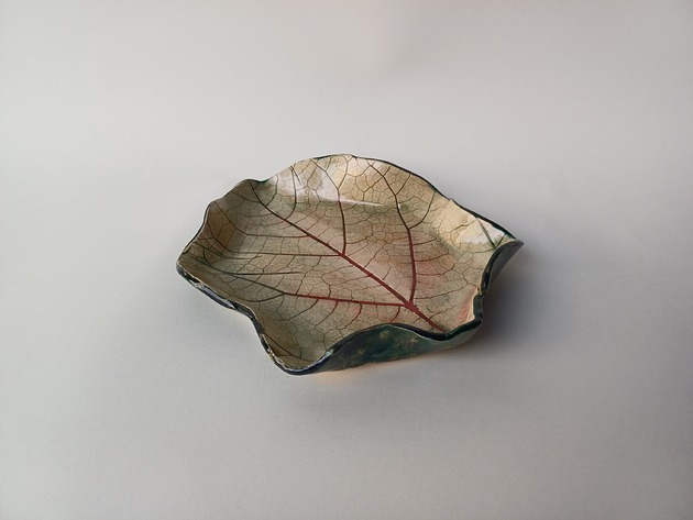 patery i talerze Podstawka ceramiczna liść