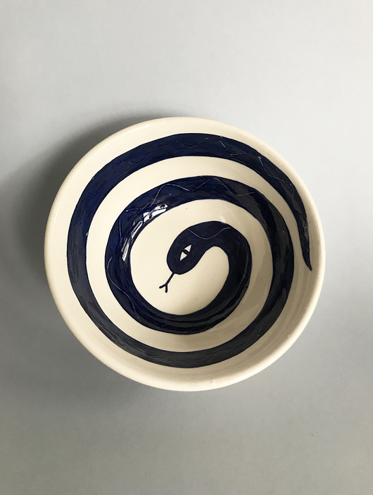 Ceramiczna miska z wężem ELEMTHEBRAND