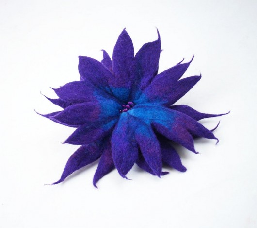 Purple Star - Jedwabnofilcowa Broszka filcant