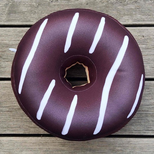 poduszki z grafiką Poduszka Pączek Duży Donut Czekoladowy