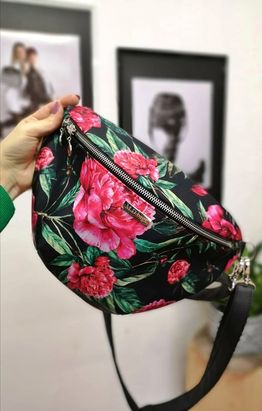saszetka nerka Nerko torebka czerwone piwonie Zola xxl
