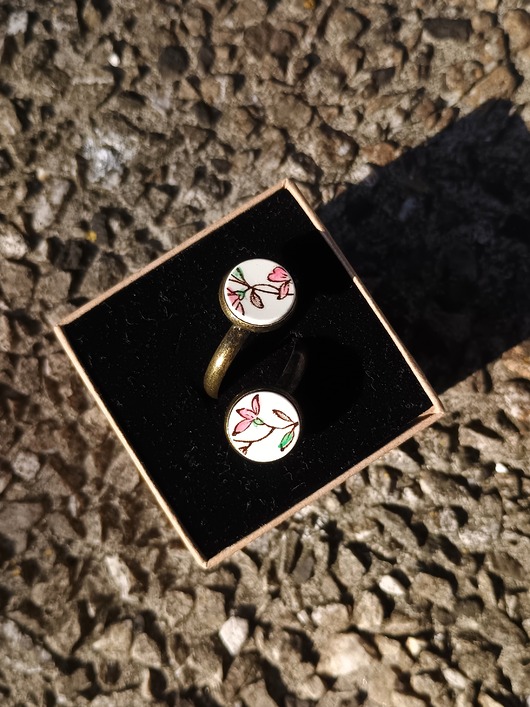 pierścionki - różne Pierścionek w kwiaty podwójny