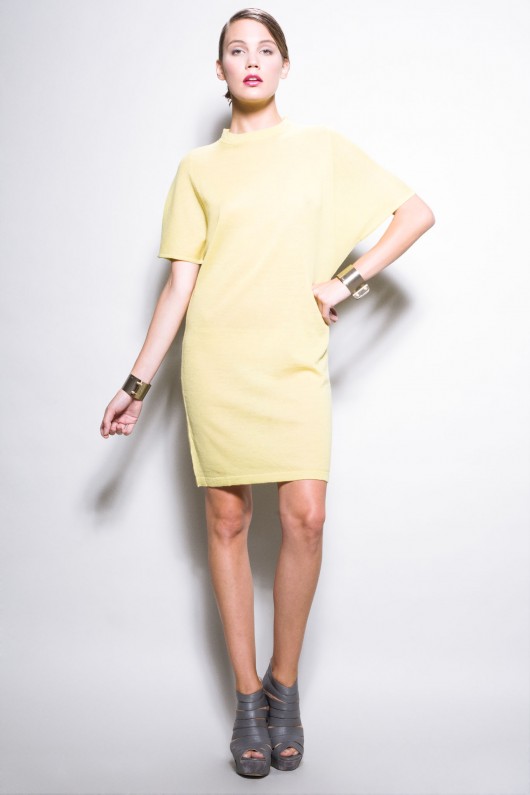 sukienka wełniana z zamkiem na plecachCC-FW-024 CONFASHION