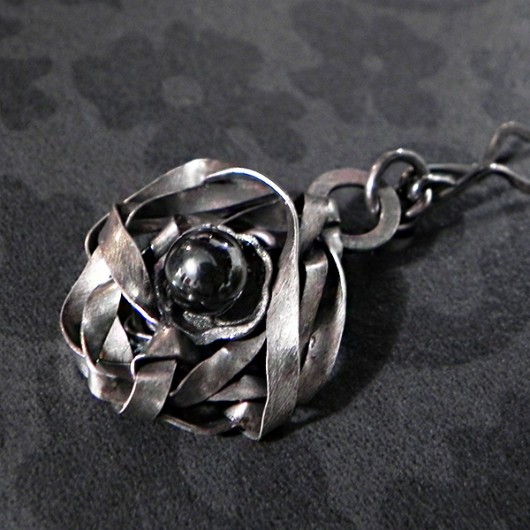 Dark Rose Fenome