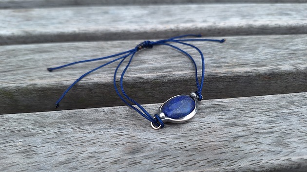 bransoletki wire wrapping Lapis lazuli na lato - bransoletka sznurkowa