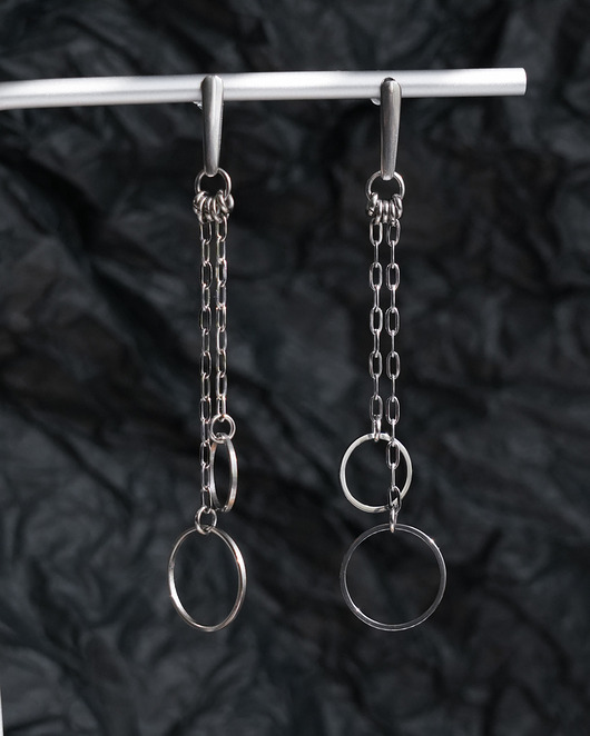 kolczyki - inne Długie stalowe kolczyki z kółkami