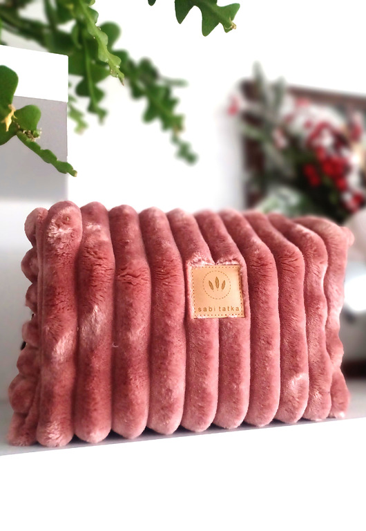 kosmetyczki Futerkowa kosmetyczka XL Różowa