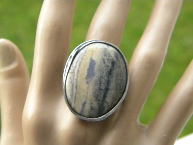 opal dendrytowy    - pierścień Beata Trotter
