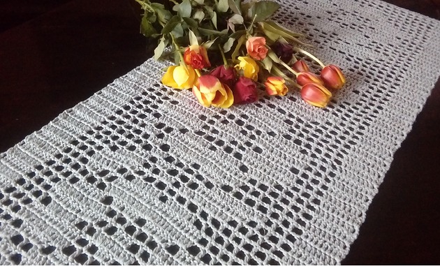 tekstylia - różne Bieżnik romantyczny w kwiaty