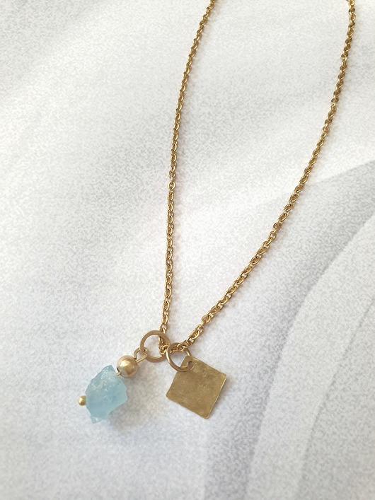 złote naszyjniki Wisior ANTYK raw, akwamaryn, mosiądz