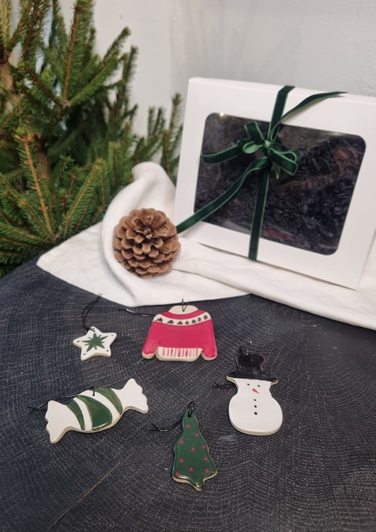 ozdoby choinkowe Zestaw 5 ręcznie malowanych zawieszek