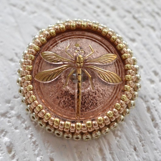 shiny buttons ::dragonfly:: Made by Magda