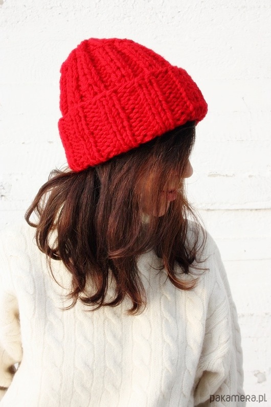 czapki damskie Czapka beanie handmade karmazyn