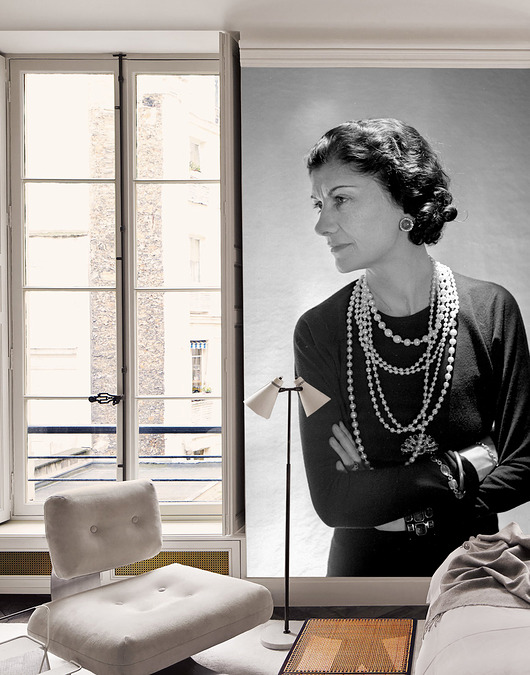 fototapeta Coco Chanel - Fototapeta