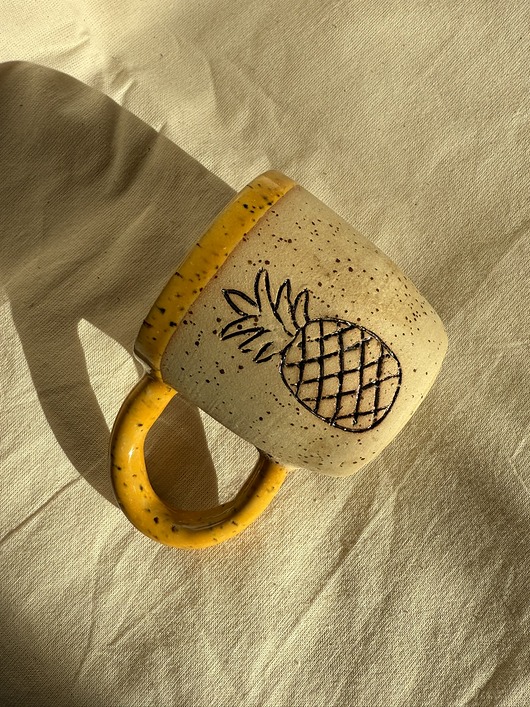 kubki Kubek z ananasem