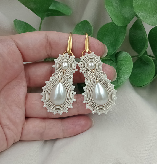 Biżuteria ślubna Perłowe kolczyki ivory, śmietankowe perły, kolczyki soutache, kolczyki perły