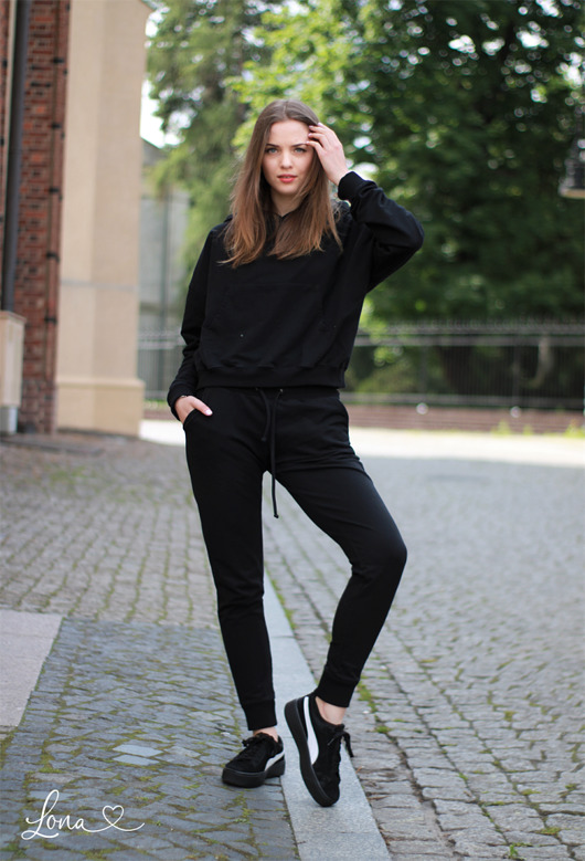 Spodnie czarne dresowe LONA LONA
