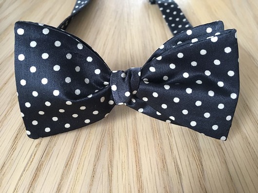 Mucha wiązana bowstyle bowstyle