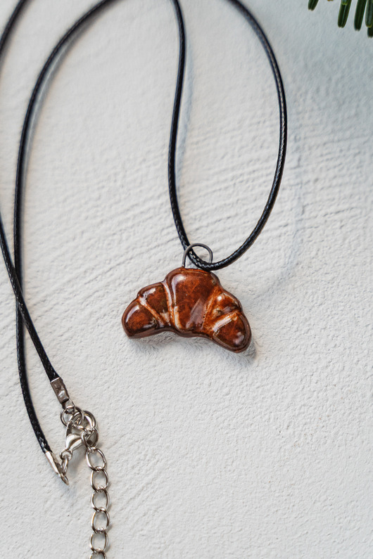 wisiory Ceramiczny naszyjnik ROGAL