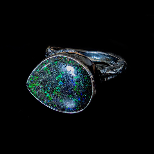 pierścionki srebrne Pierścionek Opal matrix w gałązce srebra