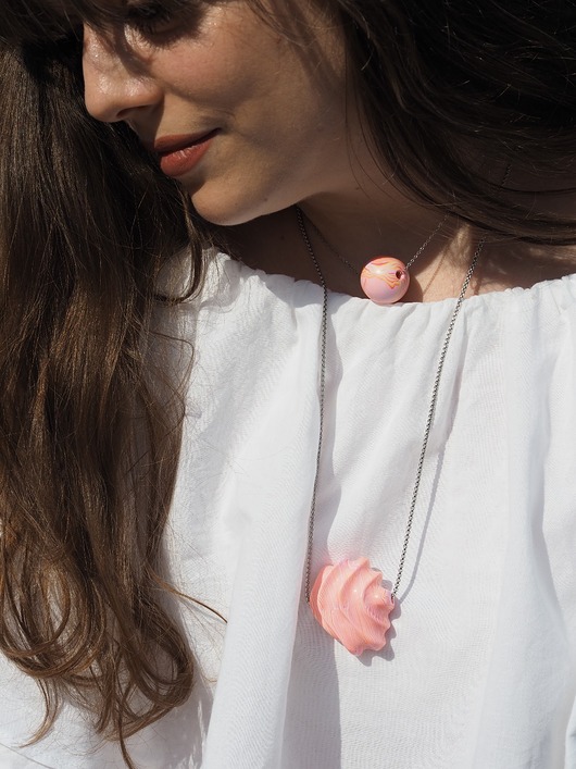 wisiory Duży rzeźbiony wisior