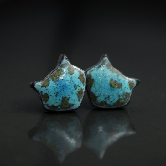 kolczyki ceramiczne Lisy Mchowe/stal chirurgiczna