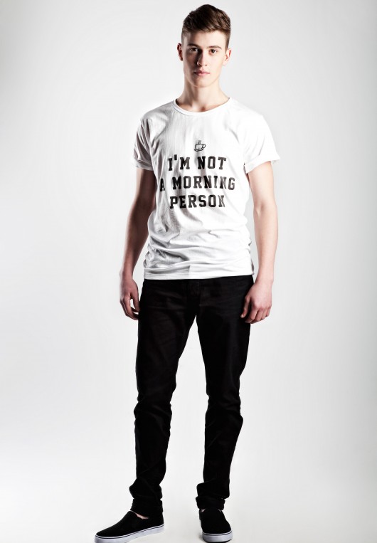 T-shirt T-SHIRT "I'M NOT A MORNING PERSON" deleted_12136308