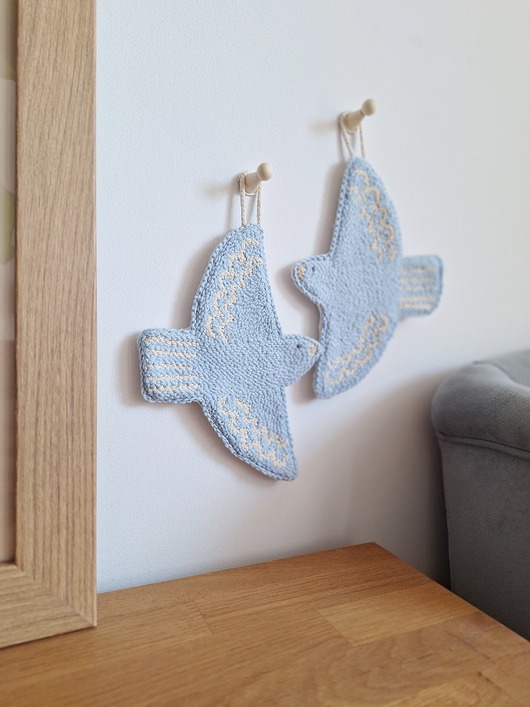 obrazy i plakaty do pokoju dziecięcego Ptaszki na ścianę, dekoracja do pokoju dziecka w stylu skandynawskim