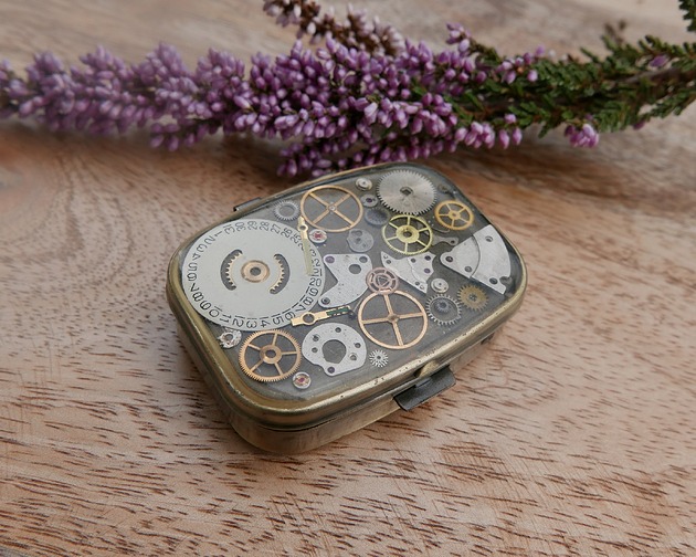 akcesoria różne Mechaniczne puzderko 011