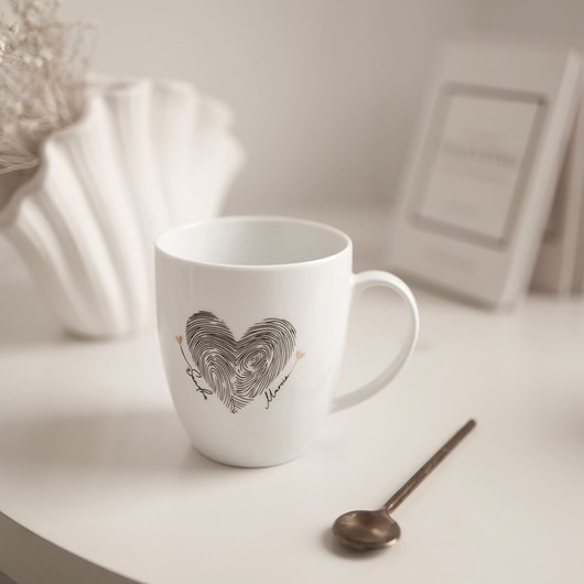 kubki Kubek z Personalizacją 380 ml - Serce z Linii Papilarnych i datą