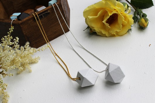 Naszyjnik Simple Geometric WHITE middle Lawendowy Bazar